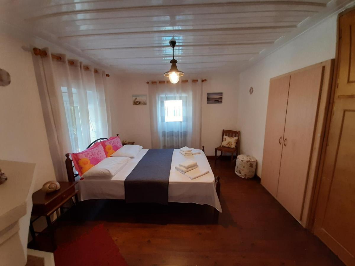 Chiona΄S Apartments By The Sea Paleo Trikeri Esterno foto
