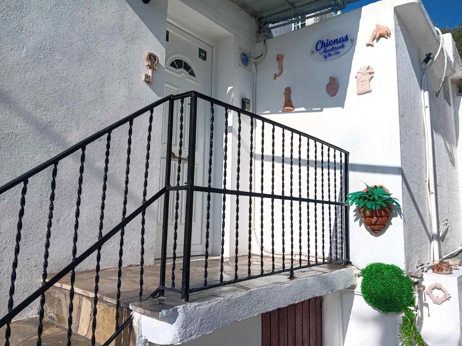 Chiona΄S Apartments By The Sea Paleo Trikeri Esterno foto